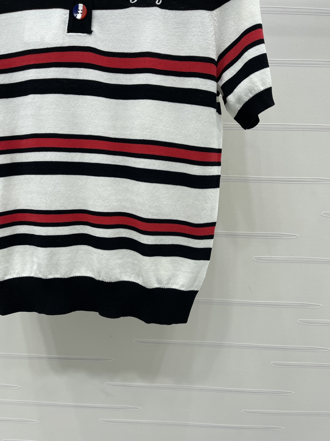 Women's short sleeves